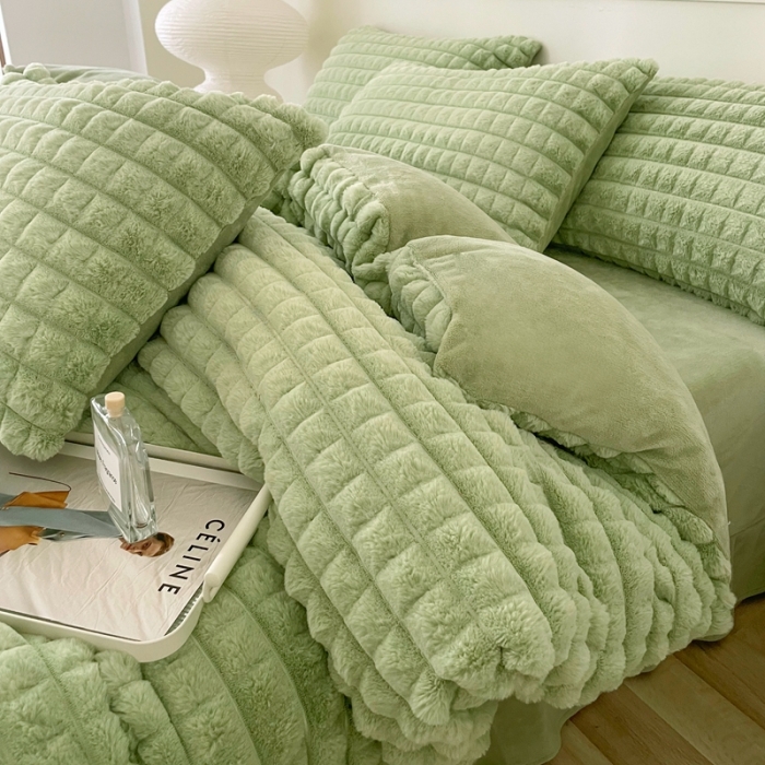 91家纺网 家纺一手货源 找家纺 畅畅家纺 2023新款兔毛绒兔兔绒懒兔绒立体剪花牛奶绒四件套 泡芙格-绿