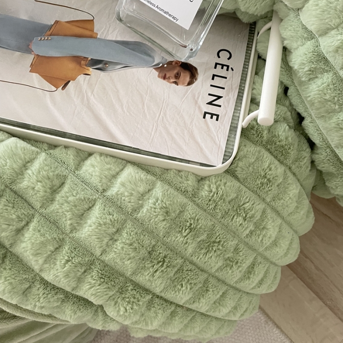 91家纺网 家纺一手货源 找家纺 畅畅家纺 2023新款兔毛绒兔兔绒懒兔绒立体剪花牛奶绒四件套 泡芙格-绿