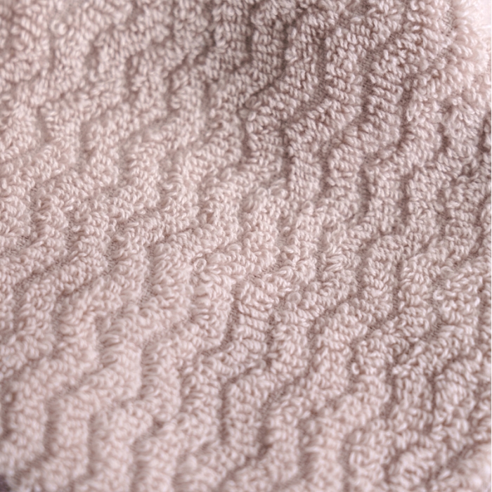 91家纺网 家纺一手货源 找家纺 朴尔家纺 2023新款全棉32股波浪纹系列毛巾浴巾 浅咖色毛巾