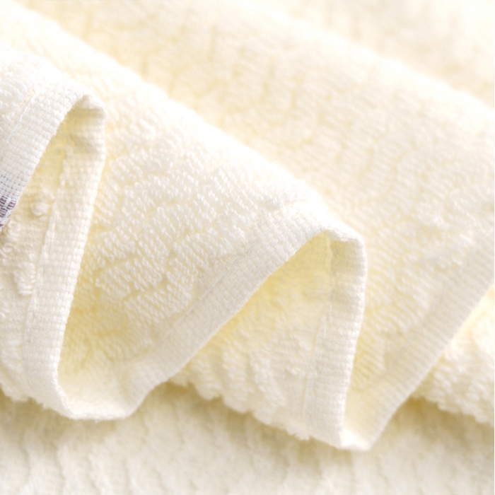 91家纺网 家纺一手货源 找家纺 朴尔家纺 2023新款全棉32股波浪纹系列毛巾浴巾 米白色浴巾