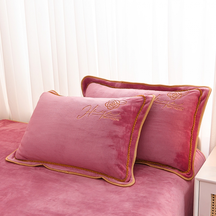 91家纺网 家纺一手货源 找家纺 博兰蒂2023新款绣花牛奶绒四件套床裙款-水仙花系列 豆沙