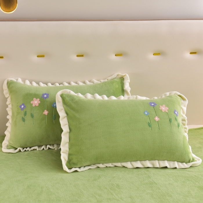 91家纺网 家纺一手货源 找家纺 畅畅 2024新款加厚韩版花卉牛奶绒刺绣花四件套婴儿兔毛绒繁花似锦 繁花似锦-草绿