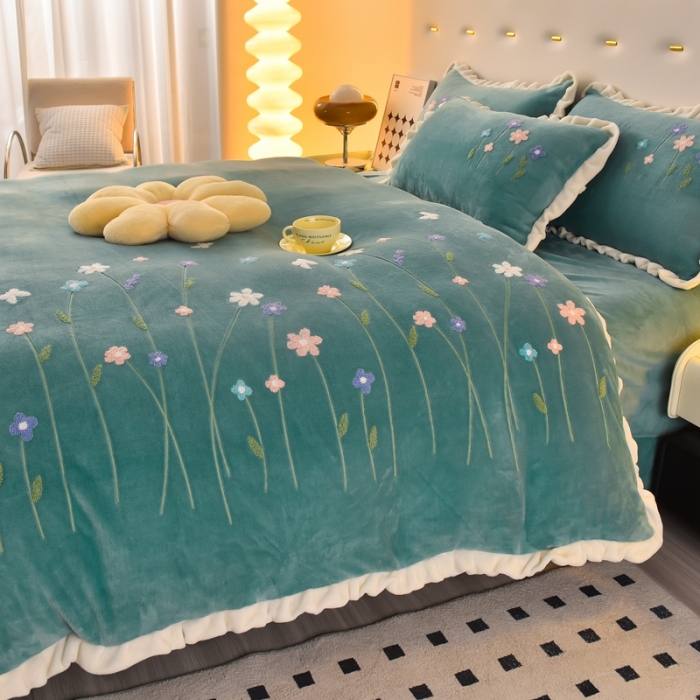 91家纺网 家纺一手货源 找家纺 畅畅 2024新款加厚韩版花卉牛奶绒刺绣花四件套婴儿兔毛绒繁花似锦 繁花似锦-湖蓝