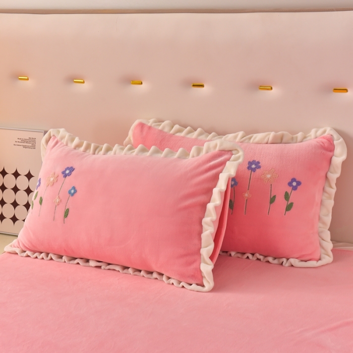 91家纺网 家纺一手货源 找家纺 畅畅 2024新款加厚韩版花卉牛奶绒刺绣花四件套婴儿兔毛绒繁花似锦 繁花似锦-樱桃粉