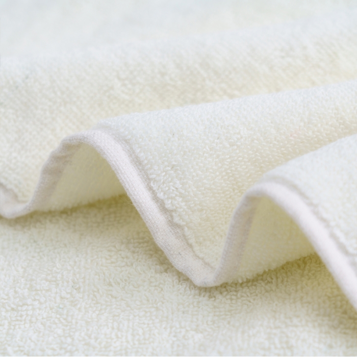 91家纺网 家纺一手货源 找家纺 朴尔家纺 2023新款全棉32股彩格条系列毛巾浴巾 洁白色毛巾