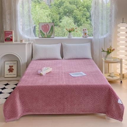 91家纺网 家纺一手货源 找家纺 雅眠居 2023秋冬新款纯色牛奶绒床盖保暖素色婴儿绒床盖盖毯 藕粉