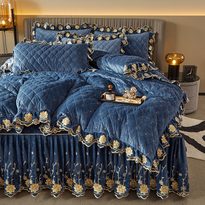 91家纺网 家纺一手货源 找家纺 （总）罗艺轩 2024新款花季宝宝绒全套夹棉絎缝加厚系列床裙套件