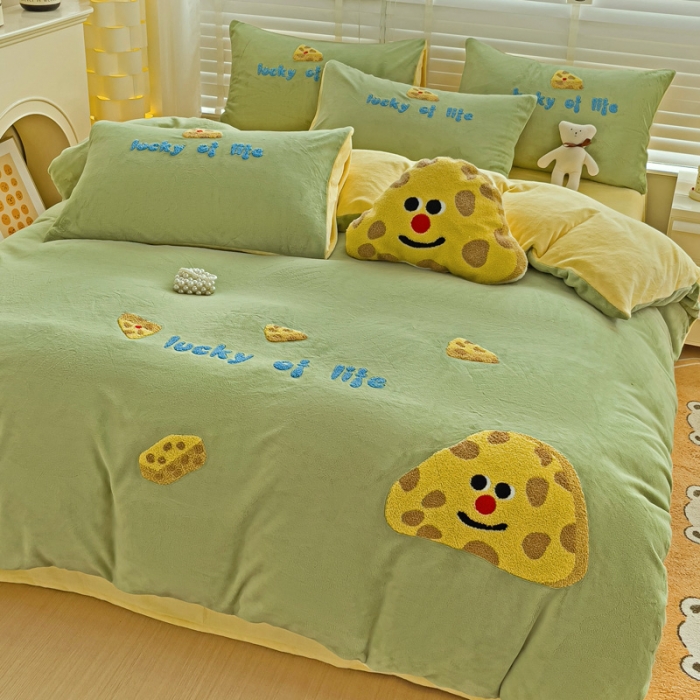 91家纺网 家纺一手货源 找家纺 娜娜 2023新款牛奶绒毛巾绣套件