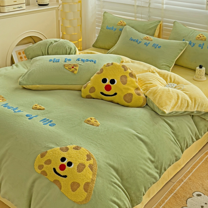 91家纺网 家纺一手货源 找家纺 娜娜 2023新款牛奶绒毛巾绣套件