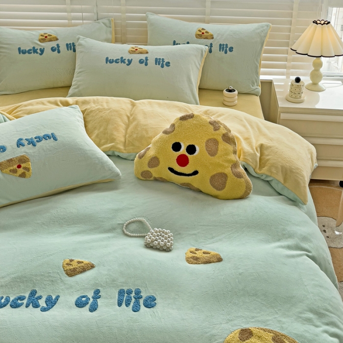 91家纺网 家纺一手货源 找家纺 娜娜 2023新款牛奶绒毛巾绣套件 海绵宝宝-繁星蓝