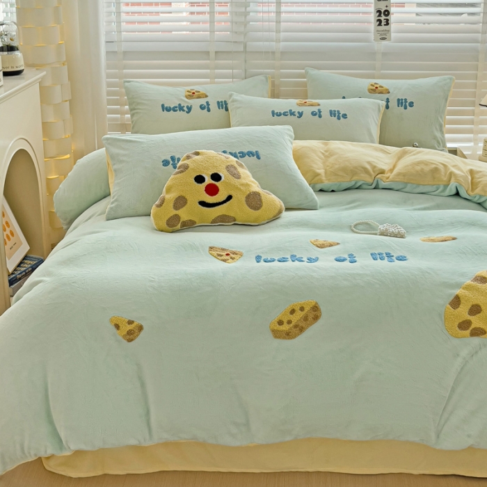 91家纺网 家纺一手货源 找家纺 娜娜 2023新款牛奶绒毛巾绣套件 海绵宝宝-繁星蓝