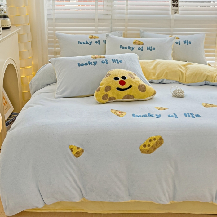 91家纺网 家纺一手货源 找家纺 娜娜 2023新款牛奶绒毛巾绣套件 海绵宝宝-天空蓝小号