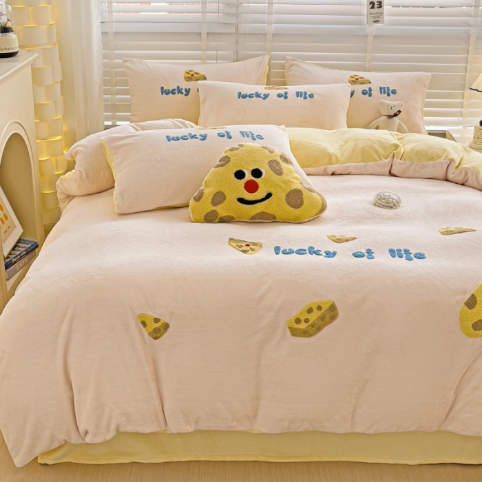 91家纺网 家纺一手货源 找家纺 娜娜 2023新款牛奶绒毛巾绣套件 海绵宝宝-玉色小号