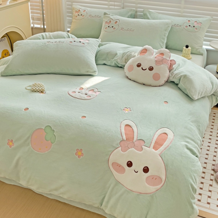 91家纺网 家纺一手货源 找家纺 娜娜 2023新款牛奶绒毛巾绣套件 萌萌兔-繁星蓝