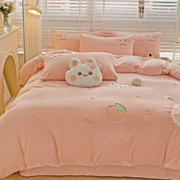 91家纺网 家纺一手货源 找家纺 娜娜 2023新款牛奶绒毛巾绣套件 萌萌兔-粉色小号