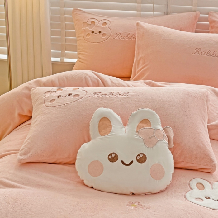 91家纺网 家纺一手货源 找家纺 娜娜 2023新款牛奶绒毛巾绣套件 萌萌兔-粉色小号