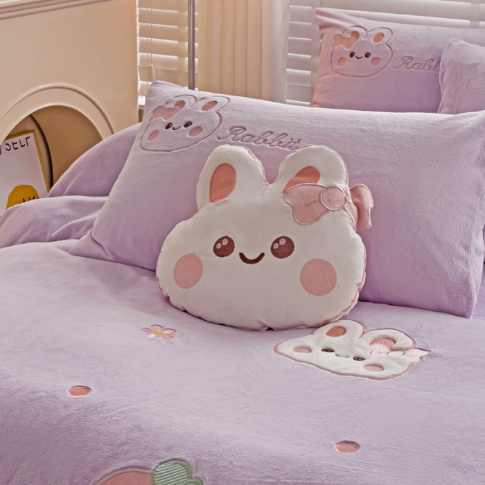 91家纺网 家纺一手货源 找家纺 娜娜 2023新款牛奶绒毛巾绣套件 萌萌兔-浅紫