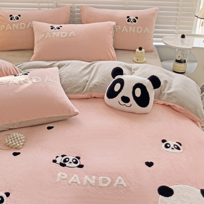 91家纺网 家纺一手货源 找家纺 娜娜 2023新款牛奶绒毛巾绣套件 熊猫多多-粉色小号