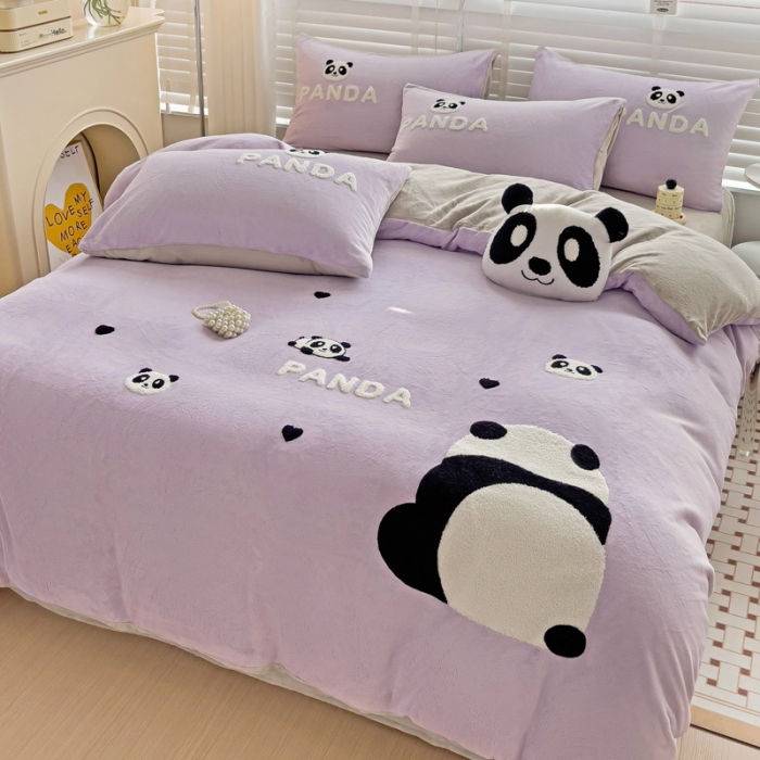 91家纺网 家纺一手货源 找家纺 娜娜 2023新款牛奶绒毛巾绣套件 熊猫多多-浅紫
