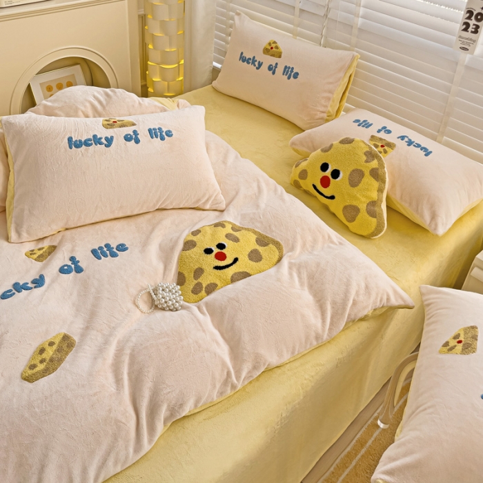 91家纺网 家纺一手货源 找家纺 娜娜 2023新款牛奶绒毛巾绣套件 海绵宝宝-玉色小号