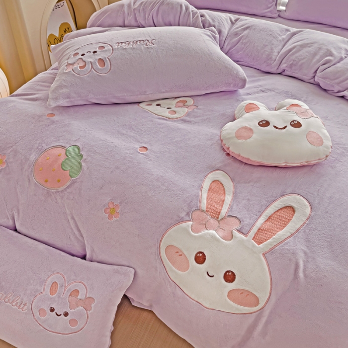 91家纺网 家纺一手货源 找家纺 娜娜 2023新款牛奶绒毛巾绣套件 萌萌兔-浅紫