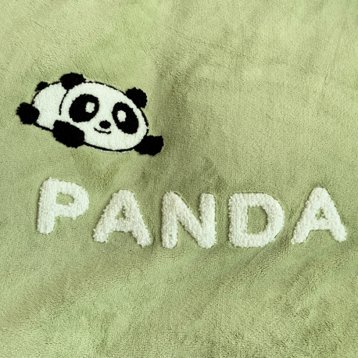 91家纺网 家纺一手货源 找家纺 娜娜 2023新款牛奶绒毛巾绣套件 熊猫多多-草绿