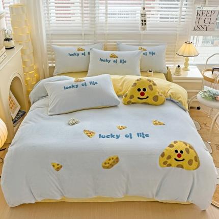 91家纺网 家纺一手货源 找家纺 娜娜 2023新款牛奶绒毛巾绣套件