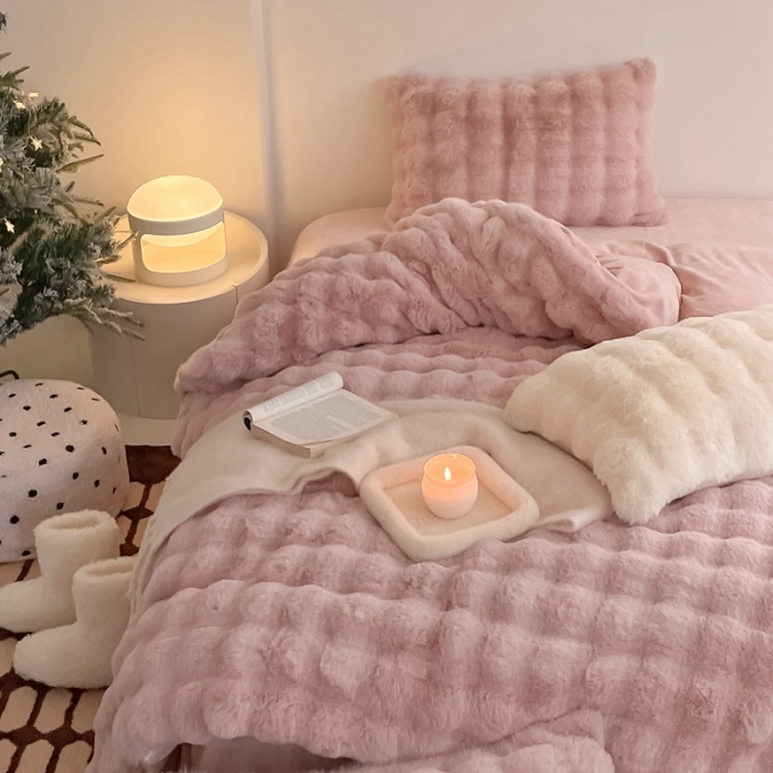 91家纺网 家纺一手货源 找家纺 （总）潘朵拉 2023新款ins小红书风爆款兔毛大泡泡四件套