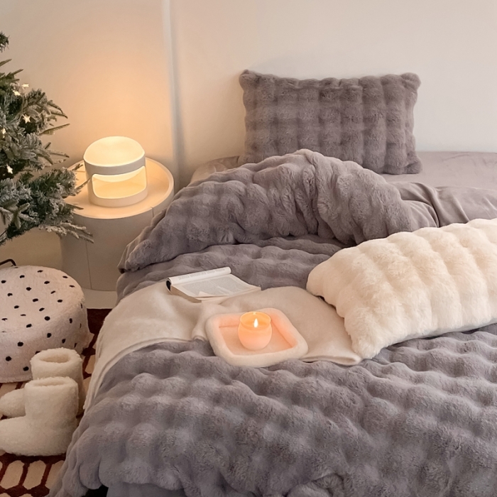 91家纺网 家纺一手货源 找家纺 潘朵拉 2023新款爆款兔毛大泡泡四件套 大泡泡浅灰