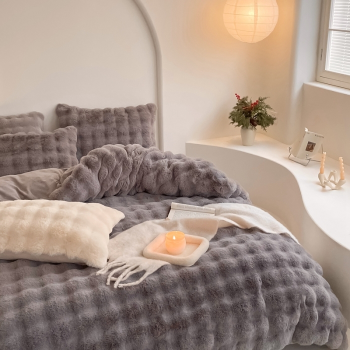 91家纺网 家纺一手货源 找家纺 潘朵拉 2023新款爆款兔毛大泡泡四件套 大泡泡浅灰