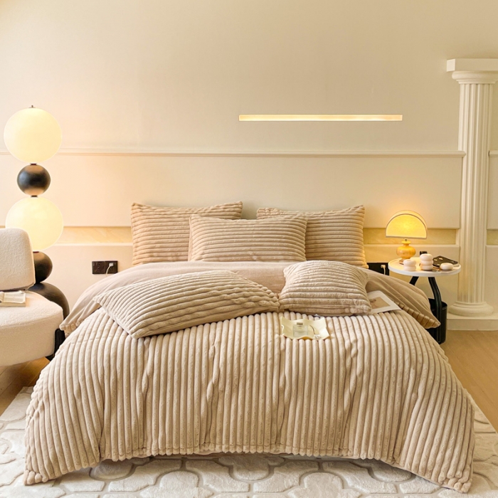 91家纺网 家纺一手货源 找家纺 金爱家 2023新款全消光A类纯色獭兔绒立体牛奶绒四件套 兔毛抽条咖