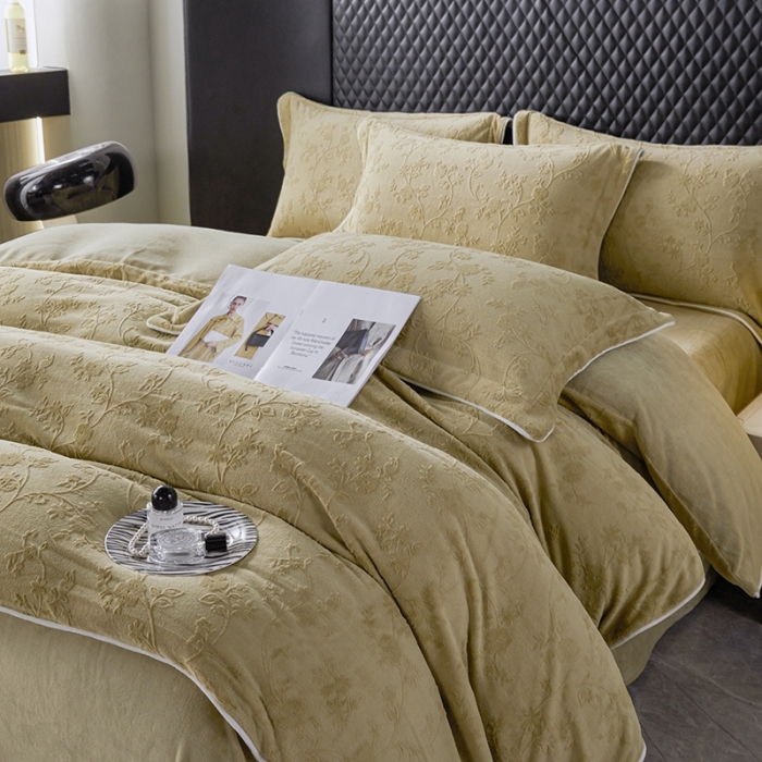 91家纺网 家纺一手货源 找家纺 佳居缘2023新款230g全消光牛奶绒四件套-雕花+滚绳系列 夕颜-绿