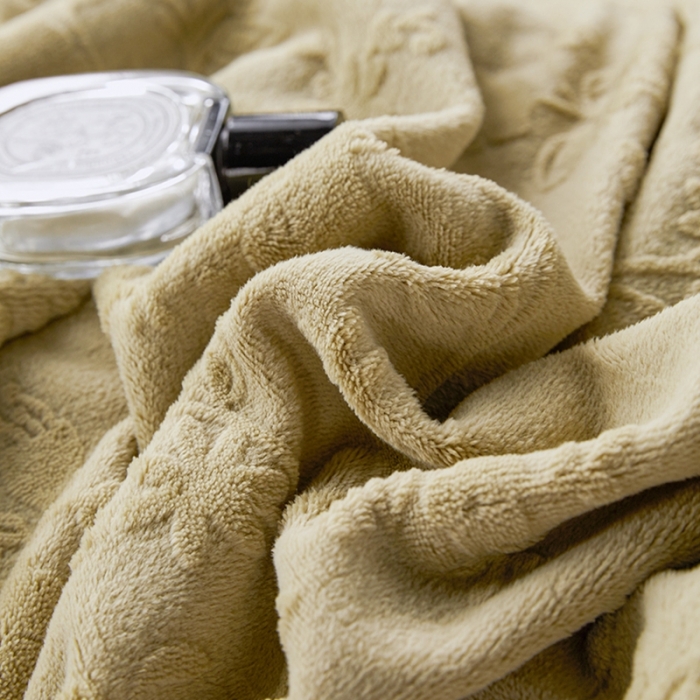 91家纺网 家纺一手货源 找家纺 佳居缘2023新款230g全消光牛奶绒四件套-雕花+滚绳系列 夕颜-绿