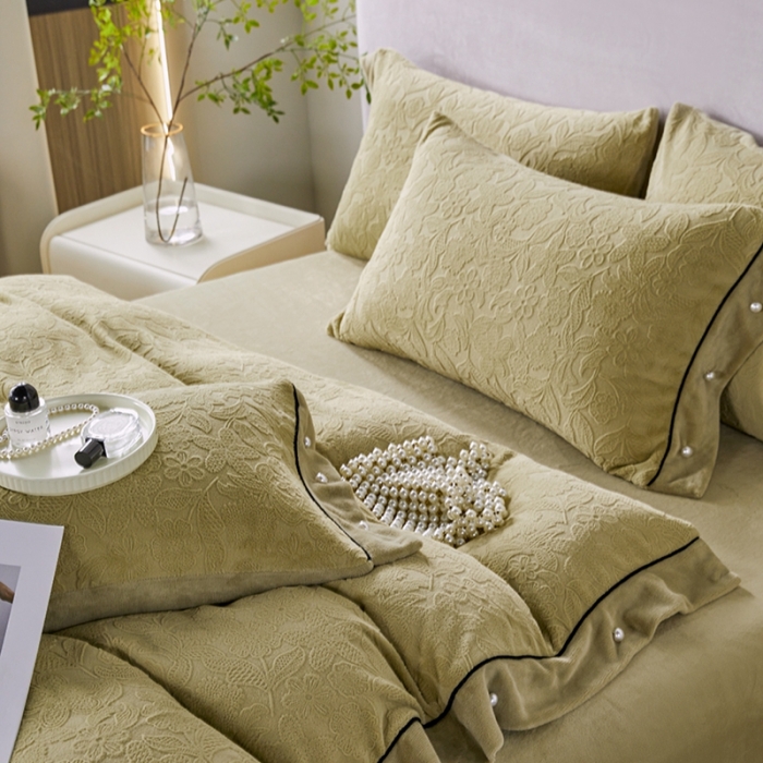 91家纺网 家纺一手货源 找家纺 佳居缘 2023新款230g全消光牛奶绒四件套-花韵系列 花韵-绿