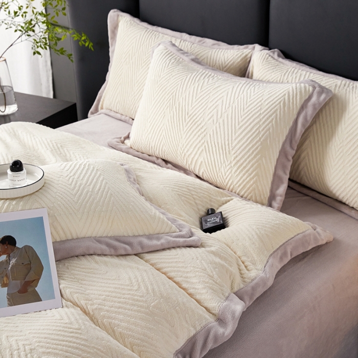 91家纺网 家纺一手货源 找家纺 佳居缘 2023新款230g全消光牛奶绒四件套-印象系列 印象-紫