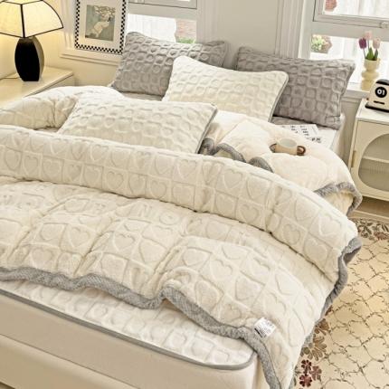 91家纺网 家纺一手货源 找家纺 法澳 2023新款230克塔芙绒被套+牛奶绒夹棉床笠款四件套 奶油白