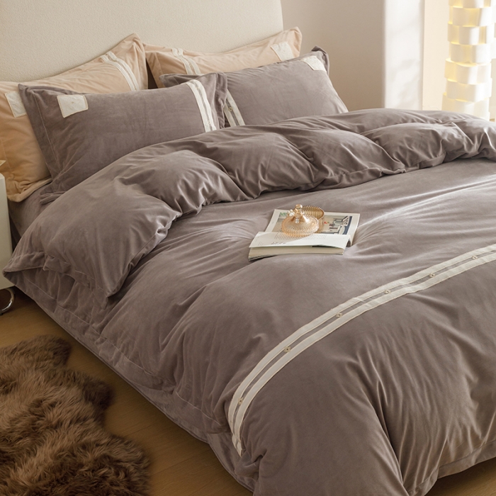 91家纺网 家纺一手货源 找家纺 摩卡 2024新款轻奢简约宝宝绒四件套 唯一-灰色