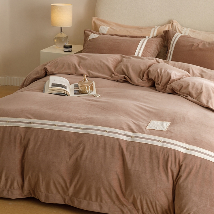 91家纺网 家纺一手货源 找家纺 摩卡 2024新款轻奢简约宝宝绒四件套 唯一-奶咖