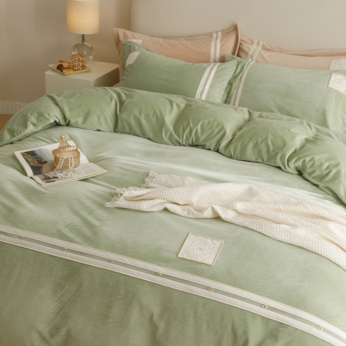 91家纺网 家纺一手货源 找家纺 摩卡 2024新款轻奢简约宝宝绒四件套 唯一-青提