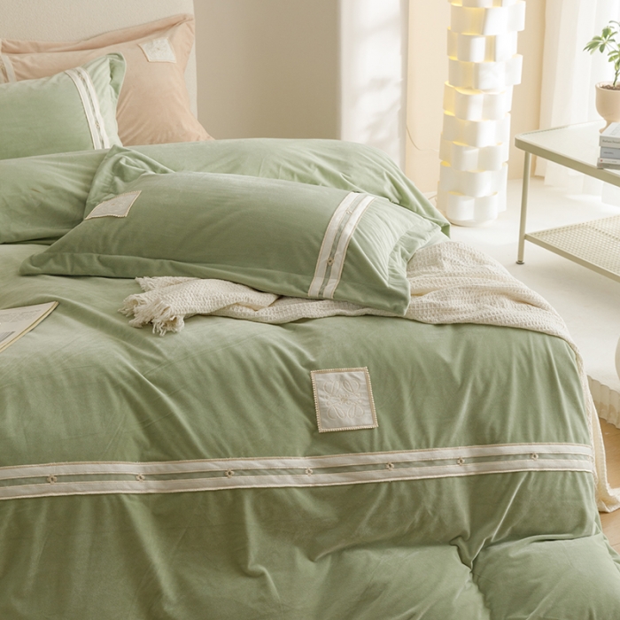 91家纺网 家纺一手货源 找家纺 摩卡 2024新款轻奢简约宝宝绒四件套 唯一-青提