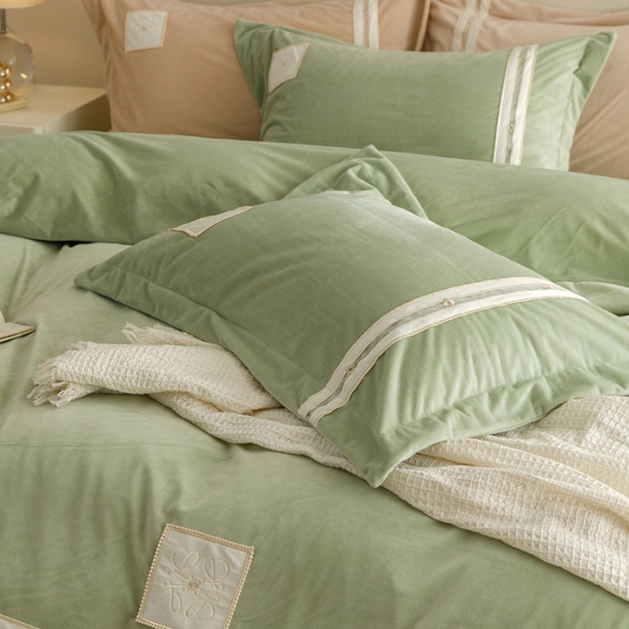 91家纺网 家纺一手货源 找家纺 摩卡 2024新款轻奢简约宝宝绒四件套 唯一-青提