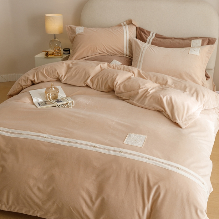 91家纺网 家纺一手货源 找家纺 摩卡 2024新款轻奢简约宝宝绒四件套 唯一-椰奶