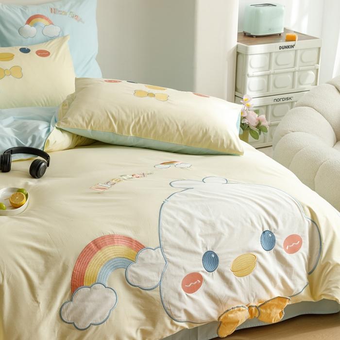 91家纺网 家纺一手货源 找家纺 2023全棉A类40s水洗棉贴布绣花四件套四季儿童学生三件套小清新套件