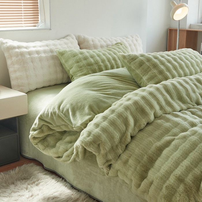 91家纺网 家纺一手货源 找家纺 青竹苑 2023秋冬爆款泡泡兔毛绒兔兔绒四件套 泡泡-绿