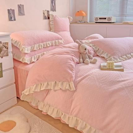 91家纺网 家纺一手货源 找家纺 静家居 2024牛奶绒韩版花边提花四件套 卡罗琳-粉