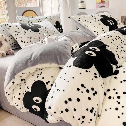 91家纺网 家纺一手货源 找家纺 （总）包小包 2023直播爆款220g高克重印花小清新牛奶绒四件套  提供买家秀