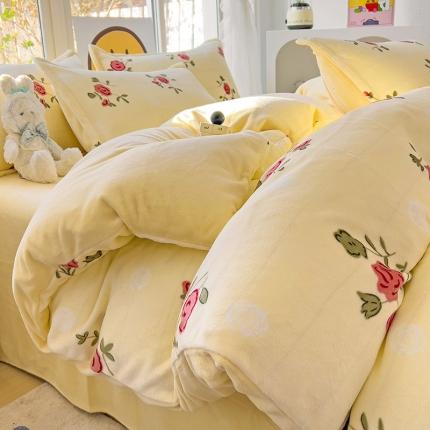 91家纺网 家纺一手货源 找家纺 （总）包小包 2023直播爆款220g高克重印花小清新牛奶绒四件套  提供买家秀