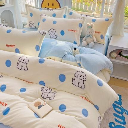 包小包 2023直播爆款220g高克重印花小清新牛奶绒四件套 小狗波点