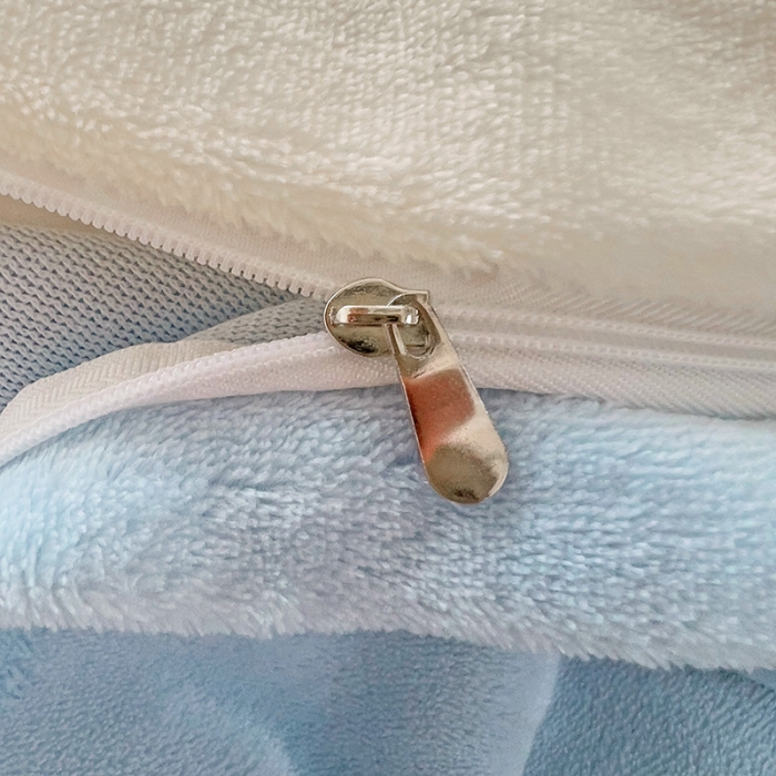 91家纺网 家纺一手货源 找家纺 包小包 2023直播爆款220g高克重印花小清新牛奶绒四件套 小狗波点