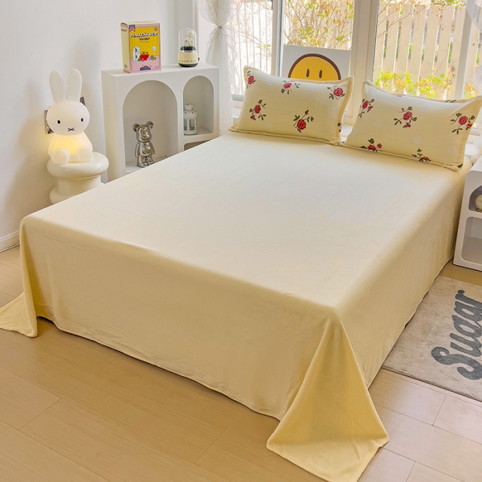 91家纺网 家纺一手货源 找家纺 包小包 2023直播爆款220g高克重印花小清新牛奶绒四件套 复古玫瑰